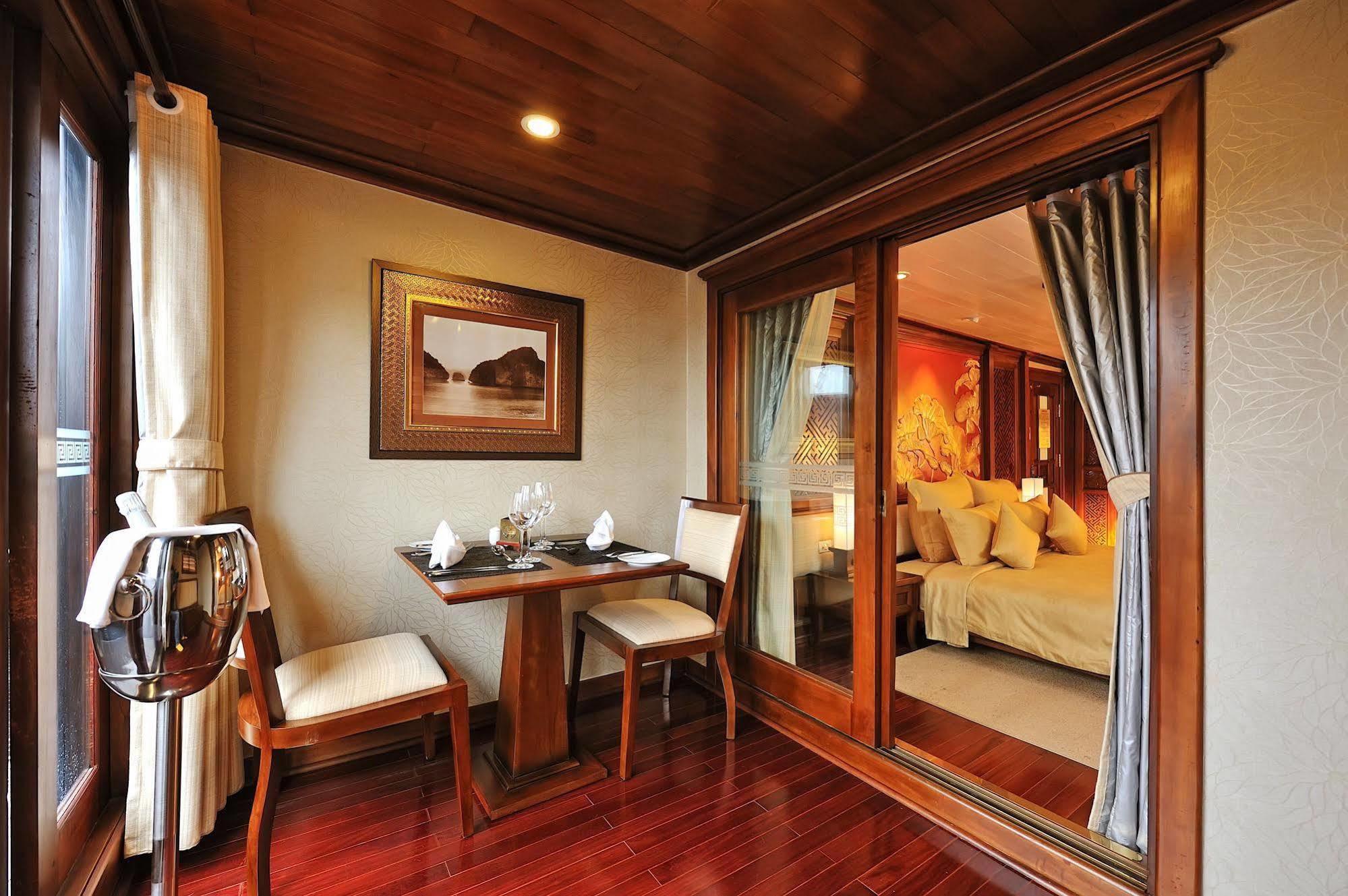 Paradise Peak Cruise Ha Long Esterno foto