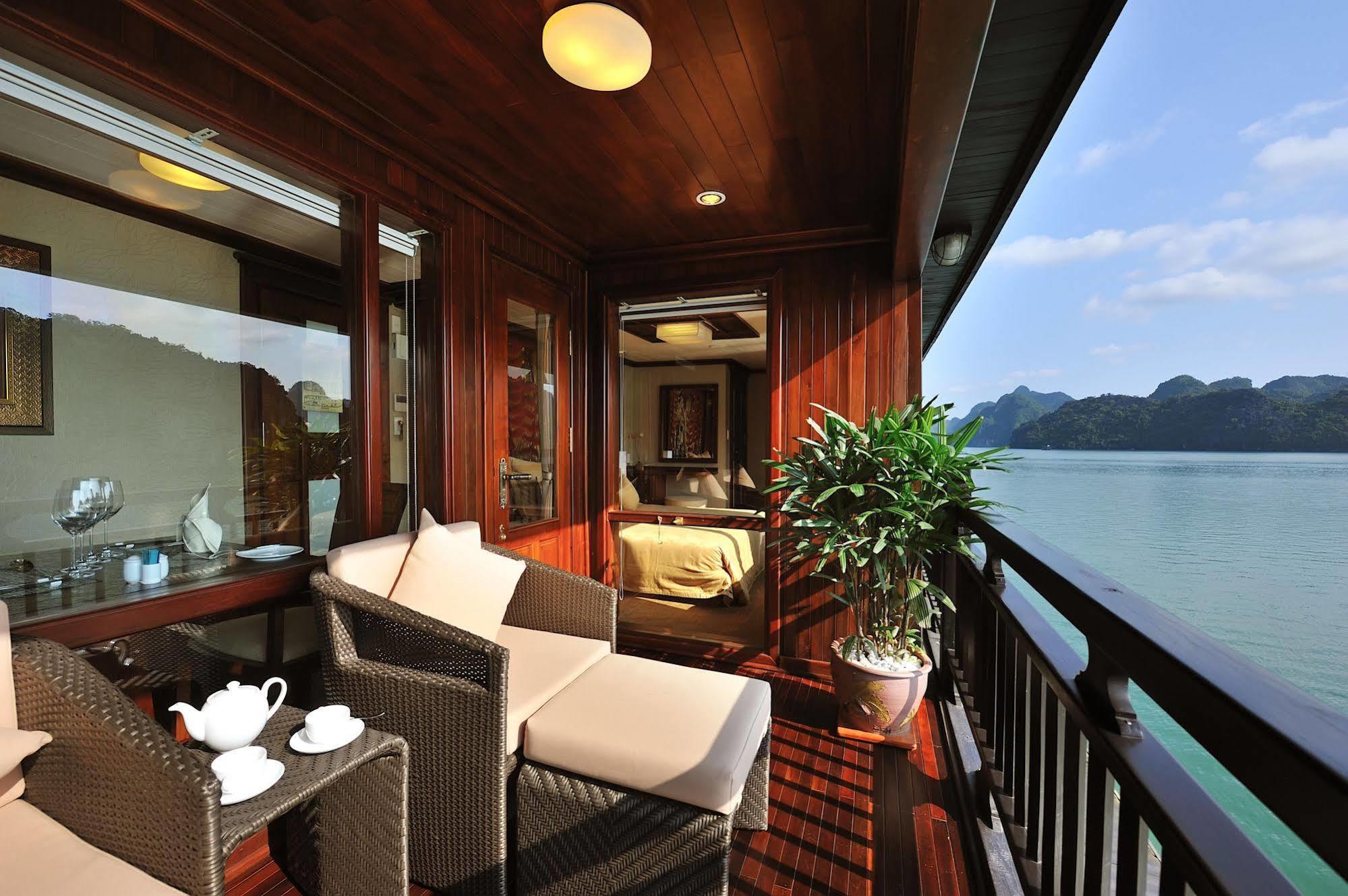 Paradise Peak Cruise Ha Long Esterno foto
